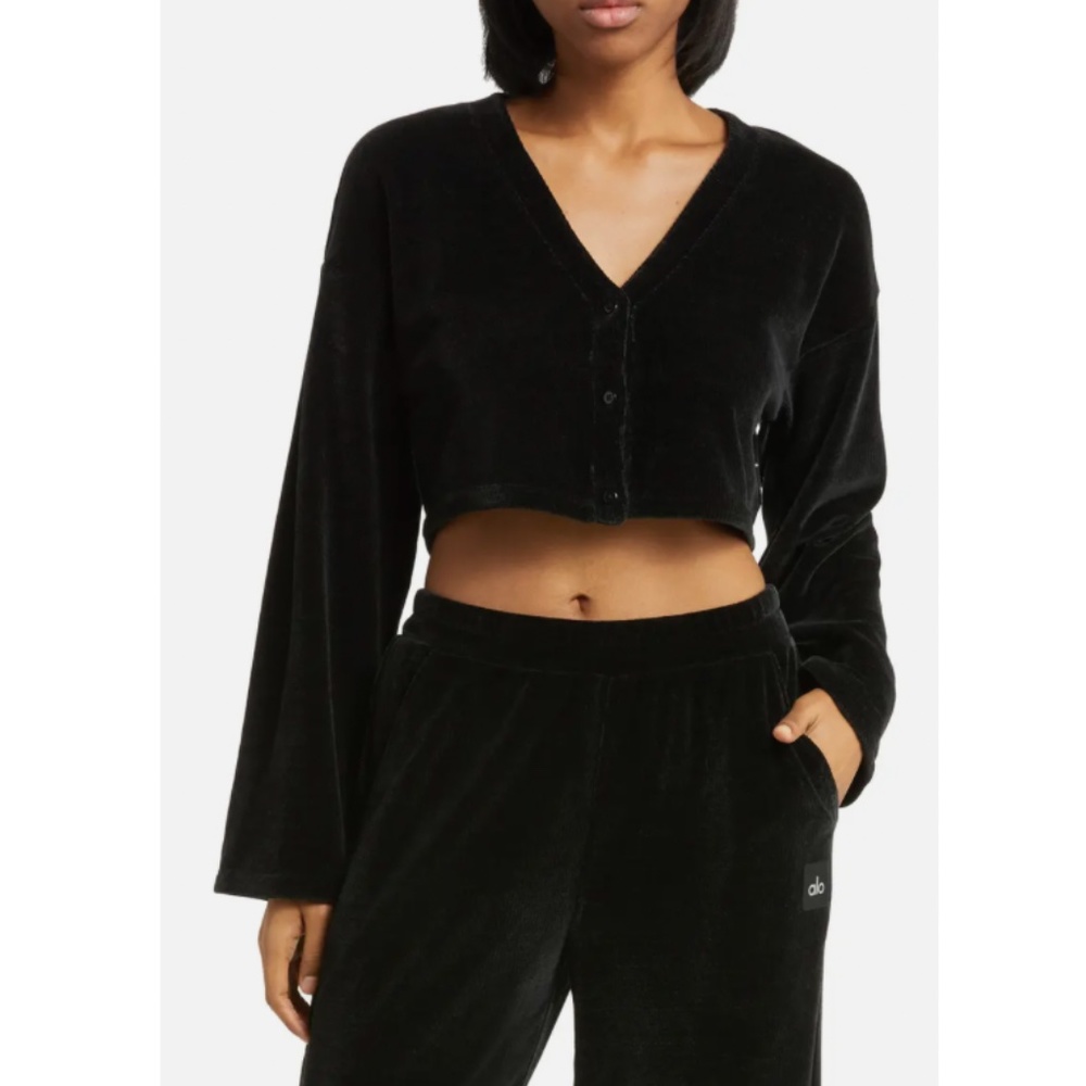 ALO Yoga Chenille Chalet Crop Cardigan In Black